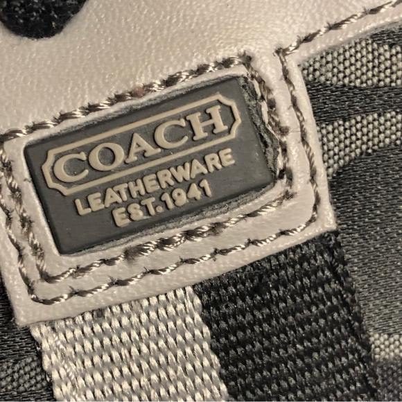 Coach Kinsley lace up black suede with signature canvas gray details - Picture 10 of 10